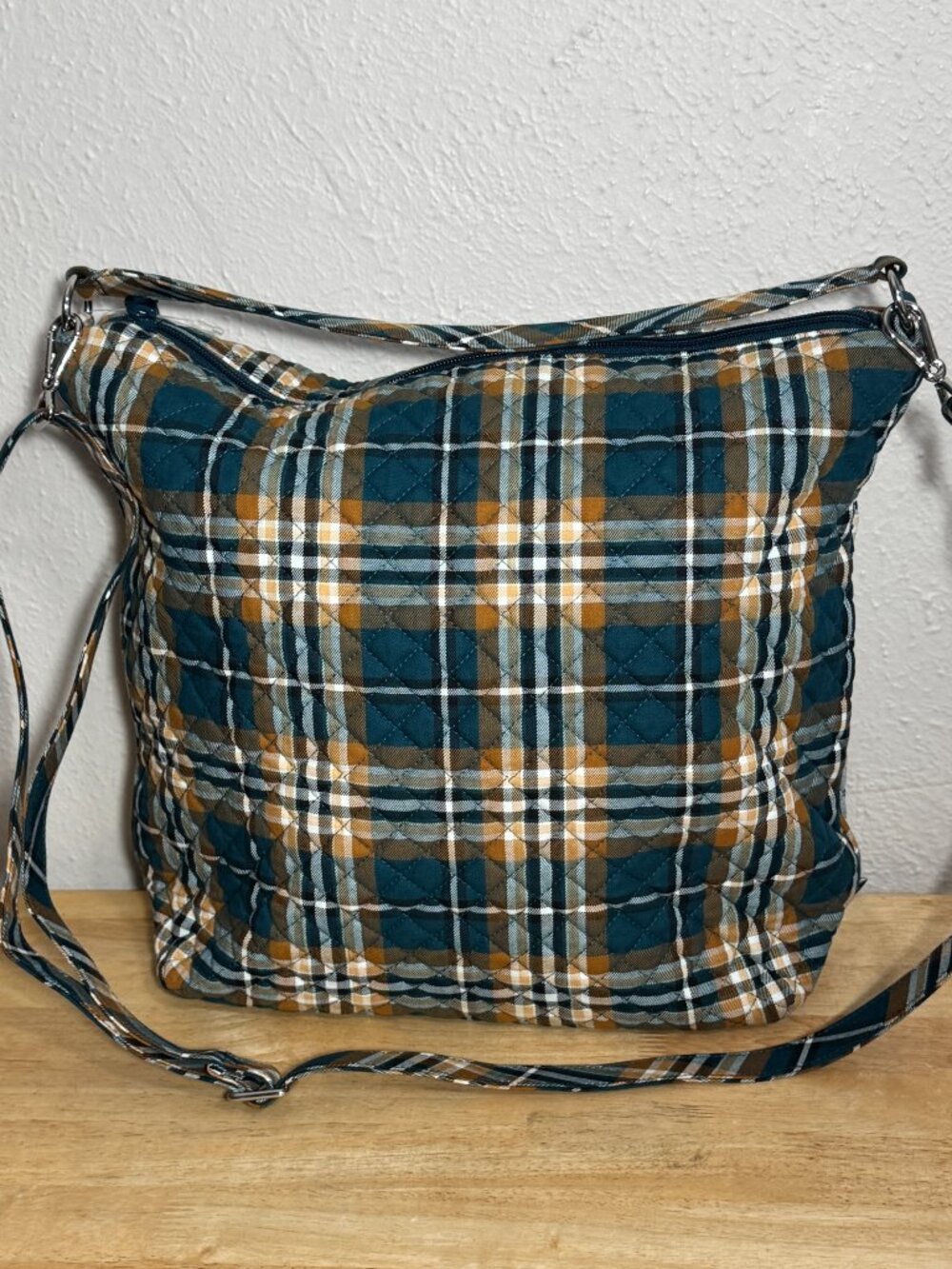 Vera Bradley Oversized Hobo Bag in Orchard Plaid NWT